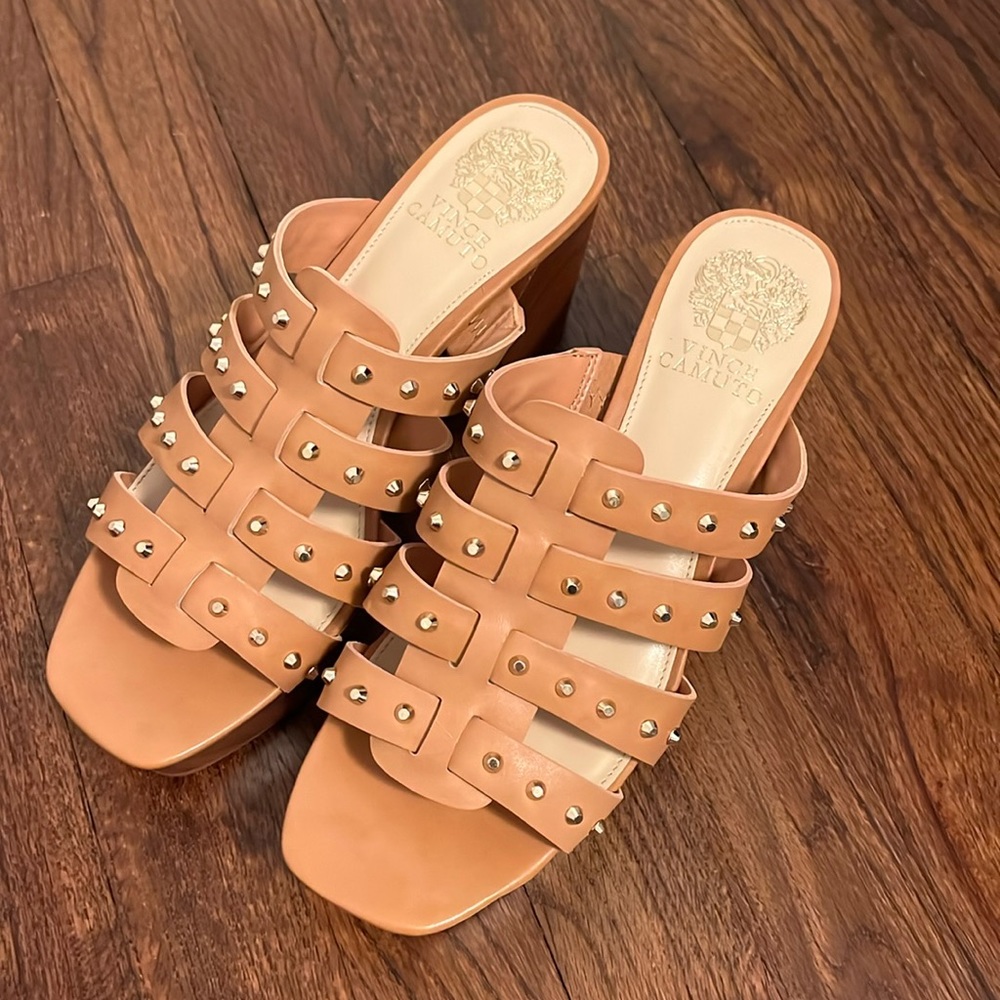 Vince Camuto wedged heels